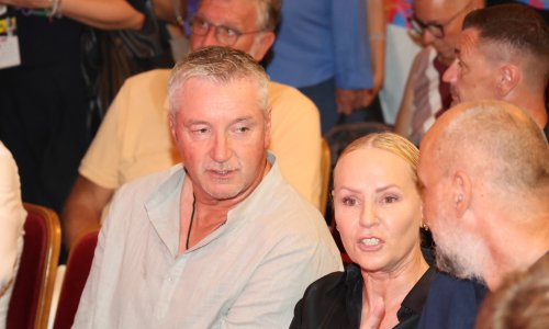 Rijetko se pojavljuju u javnosti: Toni Kukoč u rodnom Splitu zablistao sa suprugom Renatom