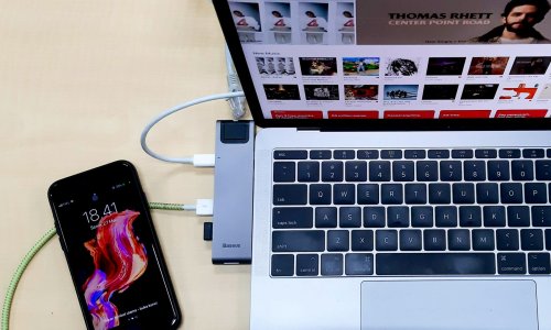 Je li sigurno puniti mobitel kabelom za laptop? Evo što trebate znati