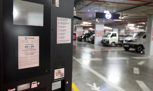 Milijunima vozača stiglo neobično upozorenje: ‘Ne parkirajte automobil u garaži’