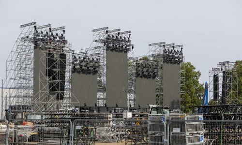 Vukovar se sprema za megaspektakl: Evo kako teče postavljanje pozornice za Thompsonov koncert
