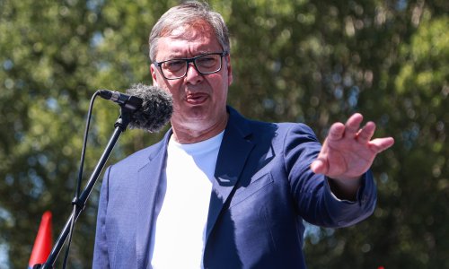 Vučić odgovorio Jandrokoviću: 'Najbolje bi bilo da prate mene, nešto će naučiti'