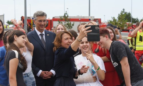 Stigla 'šamarčina' s hitne: 'Ova je ministrica promašila i stanicu i prugu i podstanicu'