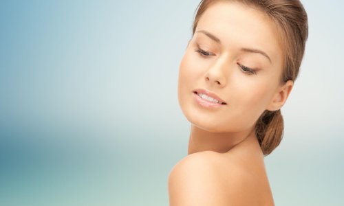 Imate masnu kožu i mitesere? Dermatolozi izdvajaju sastojak koji vrijedi potražiti