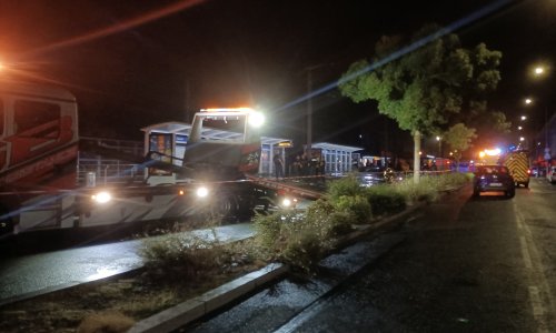 Užas u Francuskoj: Muškarac se autom zabio u skupinu ljudi, ima ozlijeđenih
