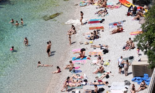 Upozorenje kupačima: Na ovoj se plaži ne preporučuje kupanje do daljnjeg!