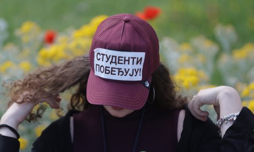 Procjene rezultata parlamentarnih izbora u Srbiji ukazuju na zanimljiv trend