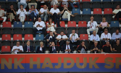 Novi igrač Hajduka pojavio se na Poljudu i uživo gledao rapsodiju Bilih protiv Lokomotive