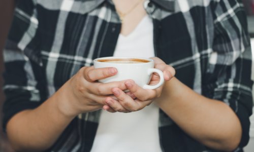 Koliko je kave zapravo previše? Nova istraživanja mijenjaju neke stare preporuke