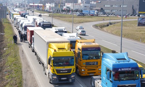 Europska komisija suosjeća s balkanskim kamiondžijama: Nekima treba više od 90 dana