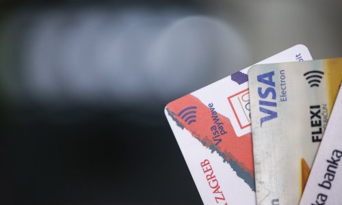 Hrvati se odriču gotovine? Peglaju se kartice po dućanima, ali i kockarnicama