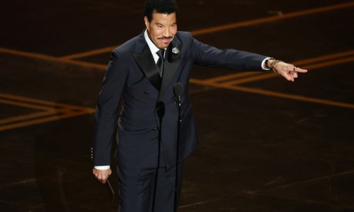 Nakon tri dana na intenzivnoj njezi legendarni Lionel Richie vratio se kući