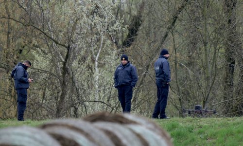 U BiH hvatali migrante: Hrvatska policija stoji tik do Save, dignut i dron