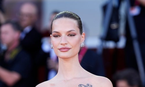 Kako je djevojka sa splitske Rive osvojila Veneciju: Faretta Radić plijenila poglede na otvorenju filmskog festivala