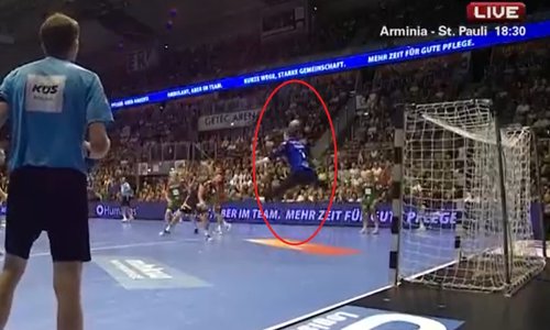 Kuzmanović izluđivao Füchse, a onda izveo obranu o kojoj će se pričati