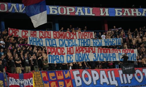 Lešinarima zbog veličanja ratnog zločinca Ratka Mladića zabranjen dolazak u Sarajevo