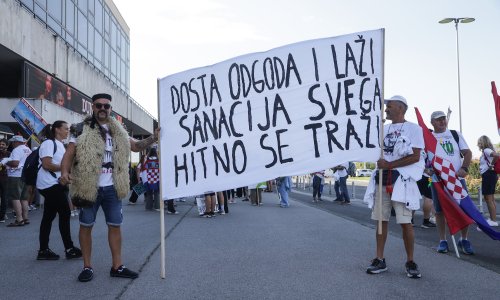 Nakon prosvjeda stigle porazne brojke za institucije: Većina ne vjeruje ni nalazima HZJZ-a