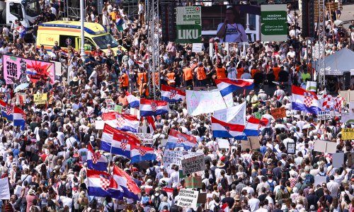 VIDEO, FOTO Pogledajte prizore koje će Hrvatska pamtiti: 'Običnim ljudima je dosta!'