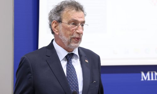 Fuchs uoči početka škole poslao poruku učenicima: 'Budite hrabri i ne bojte se pogrešaka'