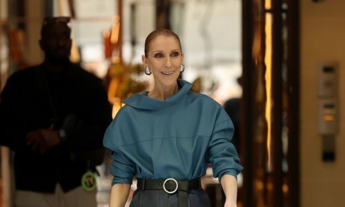 Koža od glave do pete: Celine Dion u Parizu demonstrirala kako nositi najodvažniji jesenski trend