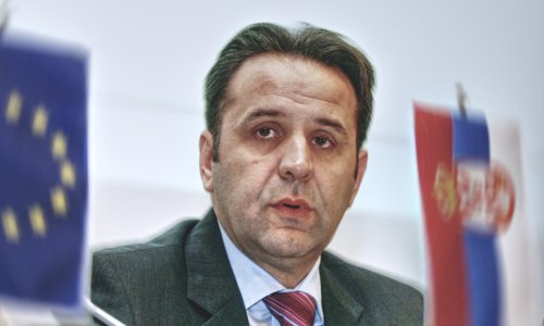 On jedini nije odao počast Mladiću: Tko je 'sandžački Pupovac' koji je nadživio Miloševića i Tadića, a mogao bi i Vučića