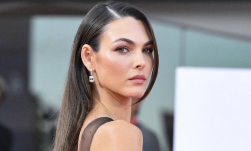 Djevojka Leonarda DiCaprija u Veneciji privukla sve poglede: Svi su gledali u jedan neobičan detalj na haljini