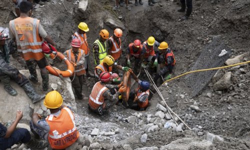 U Nepalu još traje potraga za nestalima: Spasioci sada pretražuju tri tunela