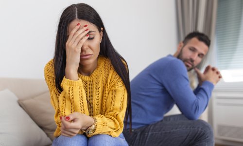 Partner vam kaže da vas voli, ali ubrzo opet sumnjate? Evo zašto potvrda nikad nije dovoljna