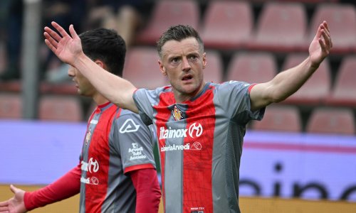 Vardy zbog bizarnog pravila nije smio debitirati za novi klub