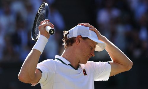 Htjeli su dirati u jedno od svetih pravila tenisa pa napravili kaos. Australian Open odmah povukao ručnu