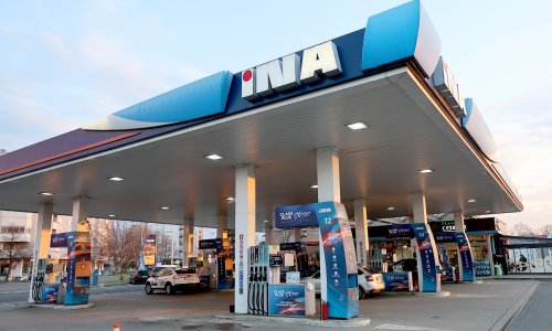 Imate OPG? Ni to ne znači da plavi dizel smijete uliti u automobil: Evo tko ga jedini smije koristiti