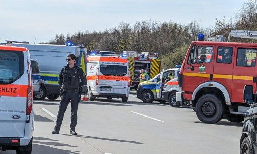 Teška nesreća u Berlinu: Autobus udario u drvo, ozlijeđeno 11 osoba