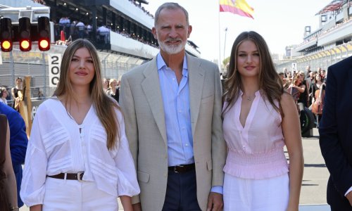 Lijepe španjolske princeze oduševile stilom na Formuli 1: Pokazale jednostavna, ali efektna mladenačka izdanja