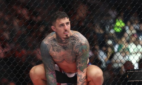 Šok u UFC-u: Prvak zbog stravične ozljede napustio pojas teške kategorije