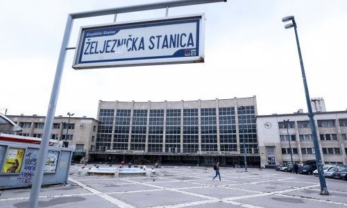 Požari zaustavili vlakove između Sarajeva i Hercegovine: Prekinuta i međunarodna linija prema Pločama