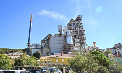 Holcim se oglasio zbog spaljivanja otpada u Koromačnom: 'Zrak je prve kategorije'