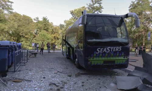 Novi ruski napad u Ukrajini: Dron pogodio autobus, ima poginulih i ranjenih