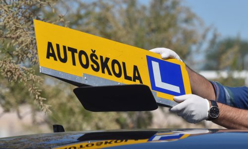 Instruktori vožnje upozoravaju: Ove pogreške rade čak i vrlo iskusni vozači