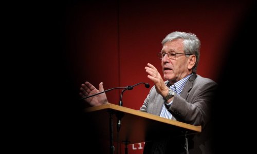 Preminuo izraelski književnik Amos Oz