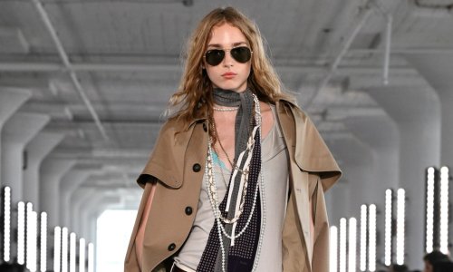 Cipele više nisu potrebne? Dizajneri su na pistu poslali bose modele i pokrenuli lavinu reakcija
