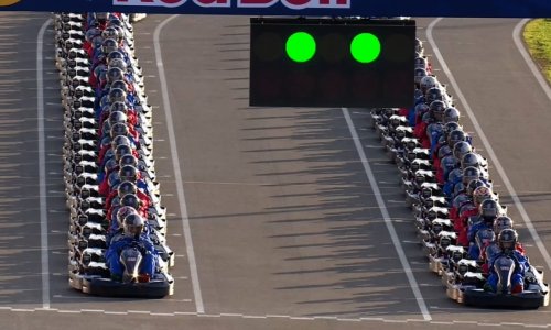 Verstappen izašao na stazu protiv 100 vozača kartinga i startao zadnji. Pogledajte kako je završilo