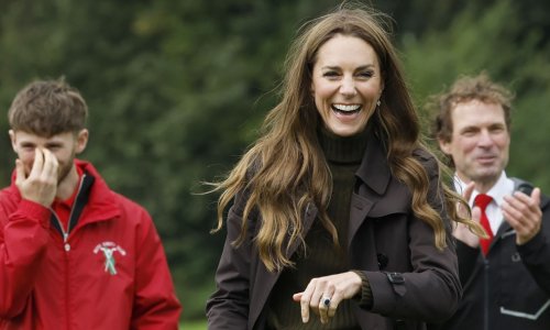 Kate Middleton ne odustaje od hlača koje su mnogi već otpisali, a izgleda besprijekorno