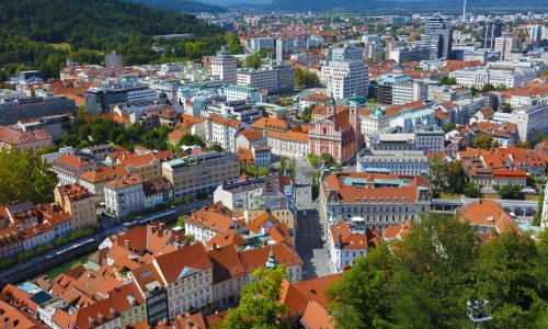 Misteriozan incident u Ljubljani: Poljski dužnosnik pao s trećeg kata, jedan detalj je čudan