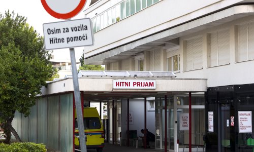 Ravnatelj KBC-a Split reagirao zbog odjevnog ćudoređa: 'Ispričavamo se'