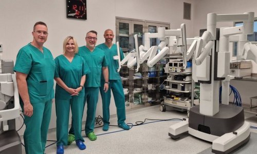 Novi korak za riječku digestivnu kirurgiju: Izvedeni prvi zahvati uz robotsku pomoć
