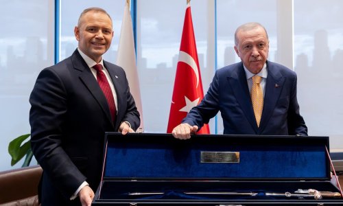 Erdogan dijelio revolvere, a sada mu se jedan predsjednik 'odužio'