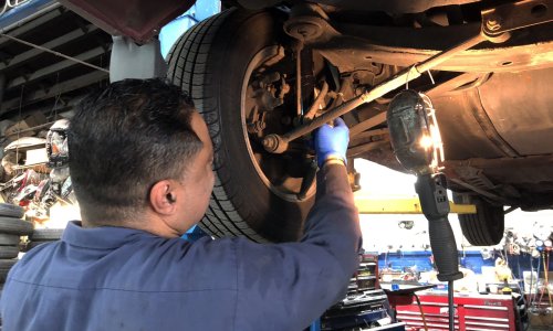 Poznati mehaničar kune se u ovaj stari rabljeni auto: 'Može trajati zauvijek' - jedan je prešao 734.000 km