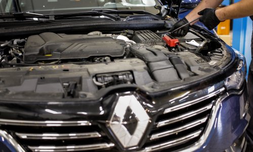Ovo na automobilu možete popraviti sami, ali ovih nekoliko stvari nemojte ni pokušavati