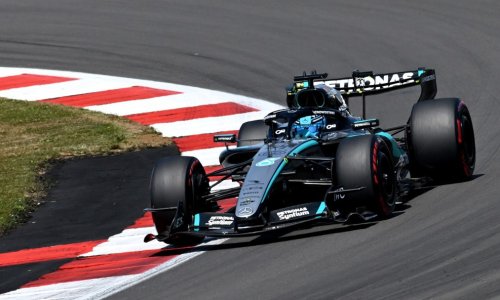 George Russell na ulicama Bakua starta prvi, Kimi Antonelli opet doživio sudar