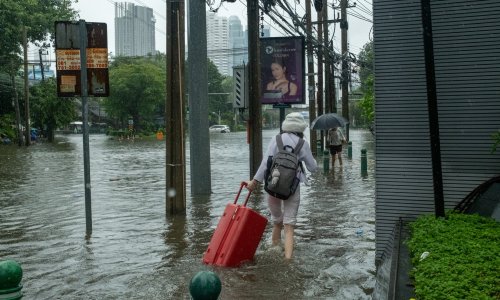 Bangkok proglasio stanje katastrofe: Ulice pod vodom, stanovnicima stiglo upozorenje