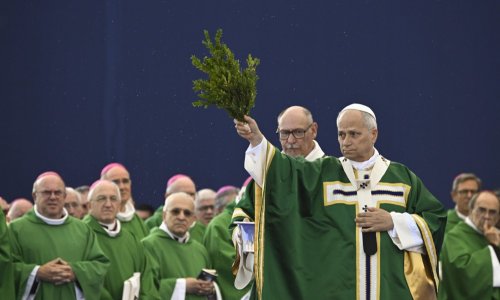Papa poslao poruku o zlostavljanju u Crkvi: 'Propusti i bolne pogreške'